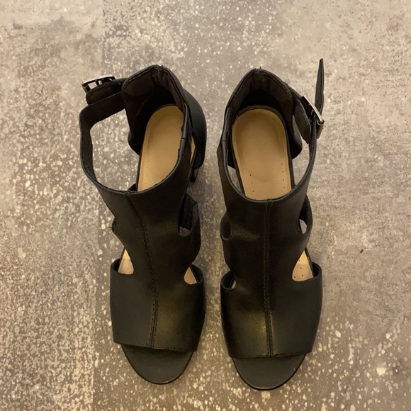 Clarks peep toe booties, black, conformtables! - Picture 3 of 4